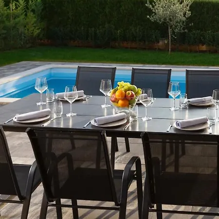 Bellamy With Pool And Jacuzzi Near Porec 4* Dračevac