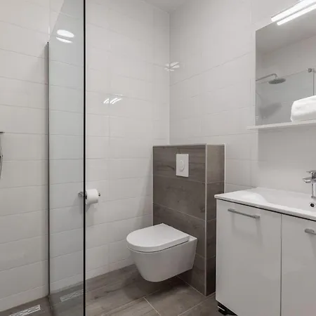 Hotel Bellamy With Pool And Jacuzzi Near Porec